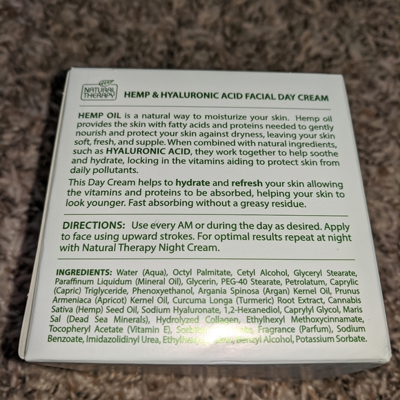 Natural Therapy Hemp Set (Day & Night Cream) - Picture 4 of 6